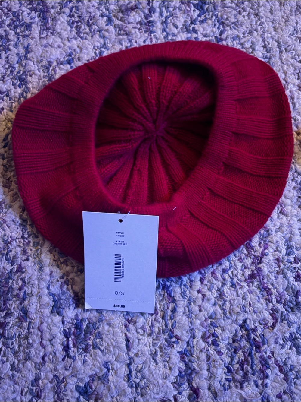 Bloomingdale's Red Cashmere Knit Beret and Fingerless Glove Set - Picture 3 of 3